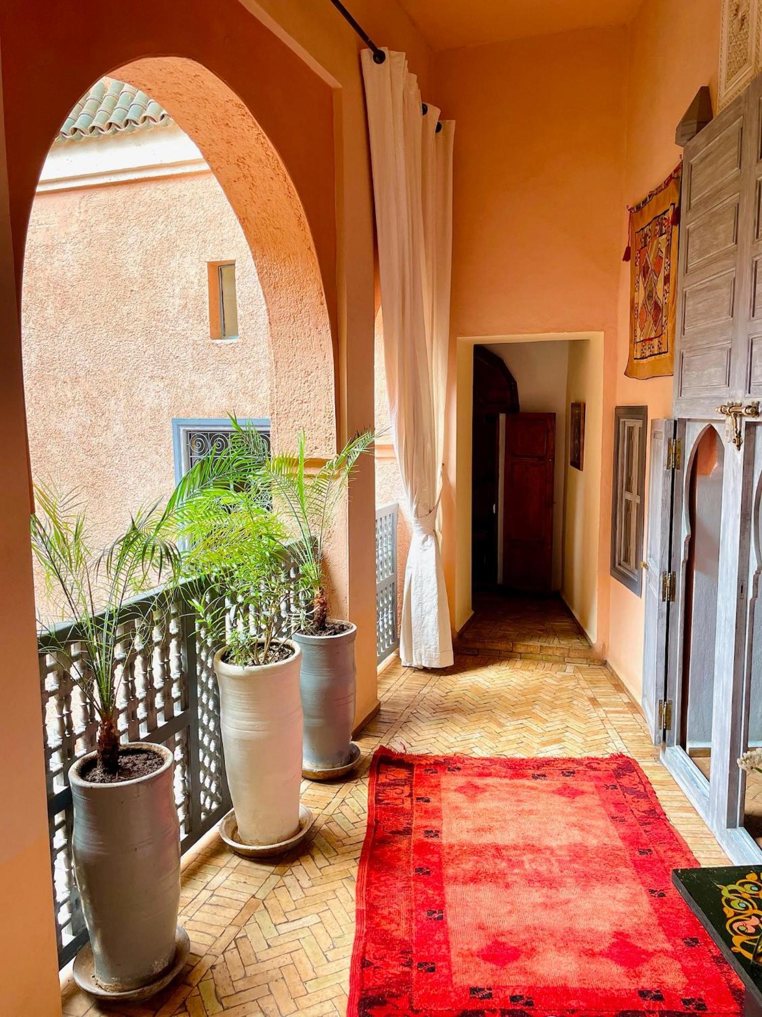 Exclusive And Stylish 4-Bedroom Riad With Plunge Pool Марракеш Экстерьер фото
