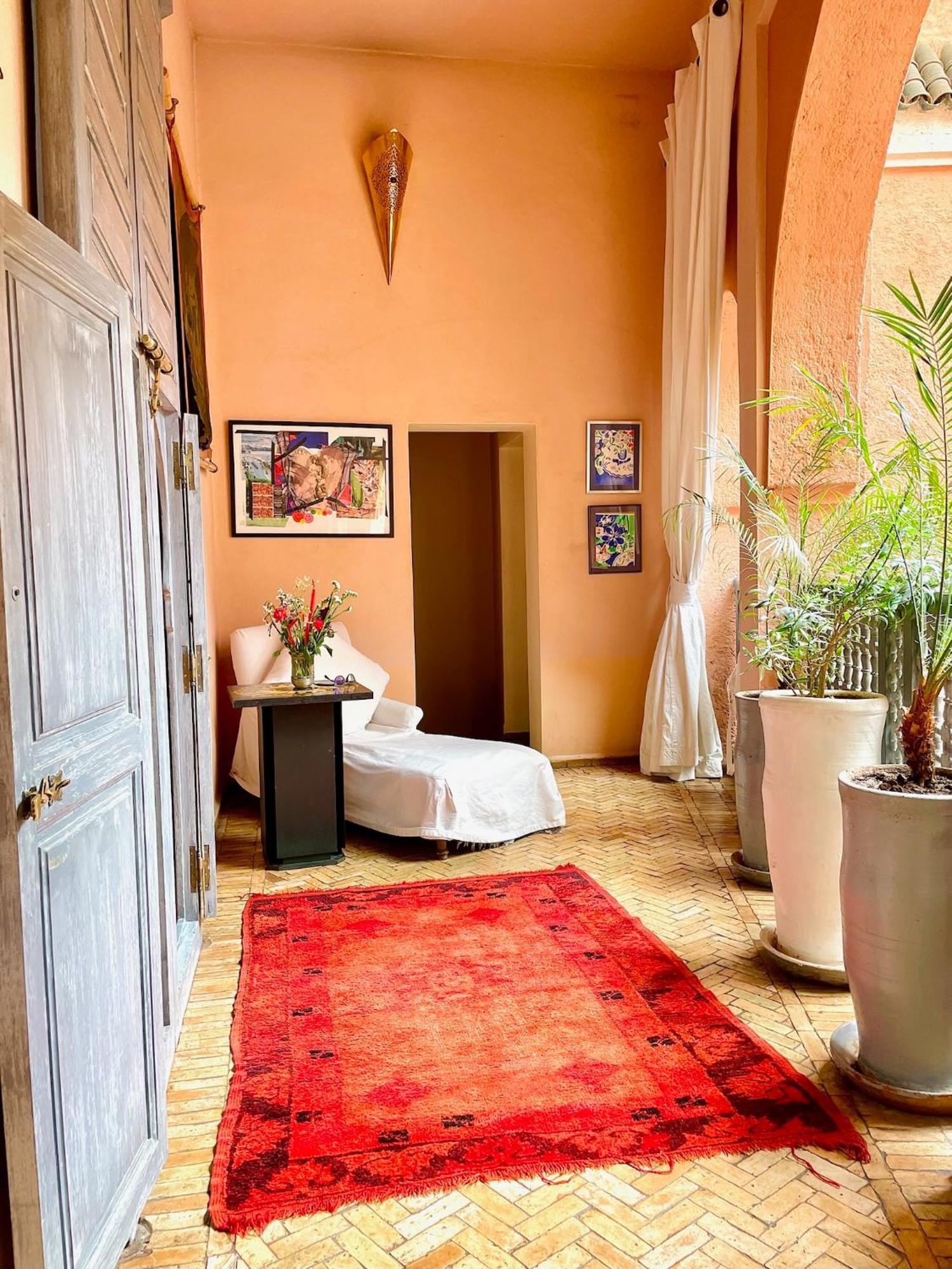 Exclusive And Stylish 4-Bedroom Riad With Plunge Pool Марракеш Экстерьер фото