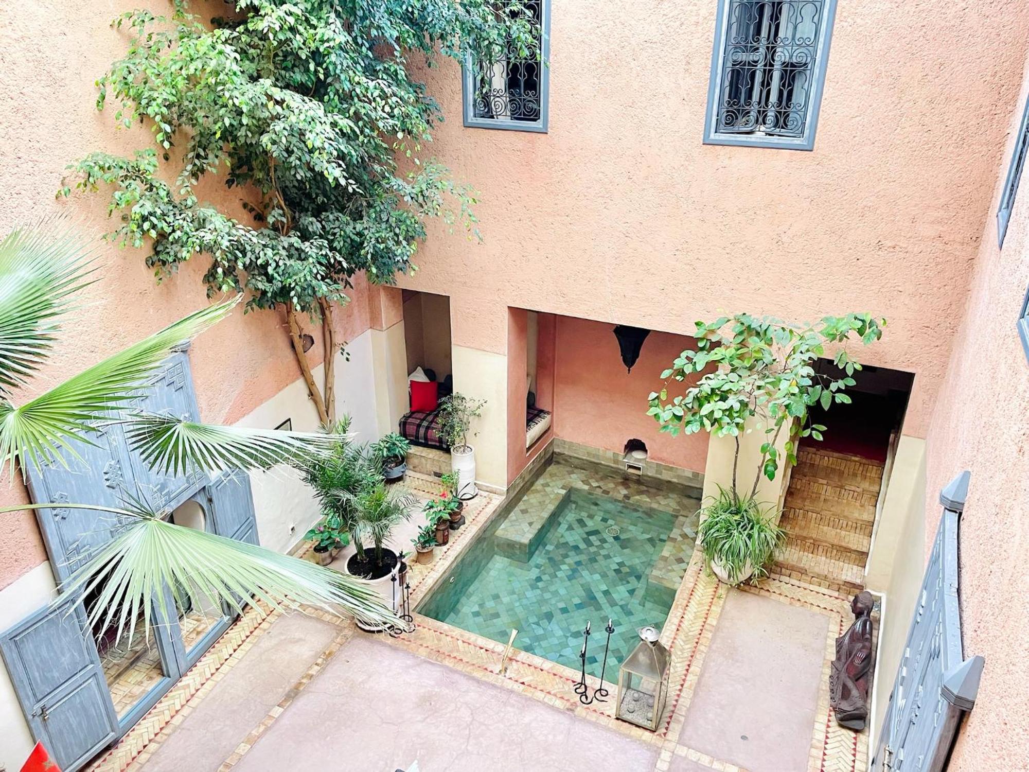 Exclusive And Stylish 4-Bedroom Riad With Plunge Pool Марракеш Экстерьер фото