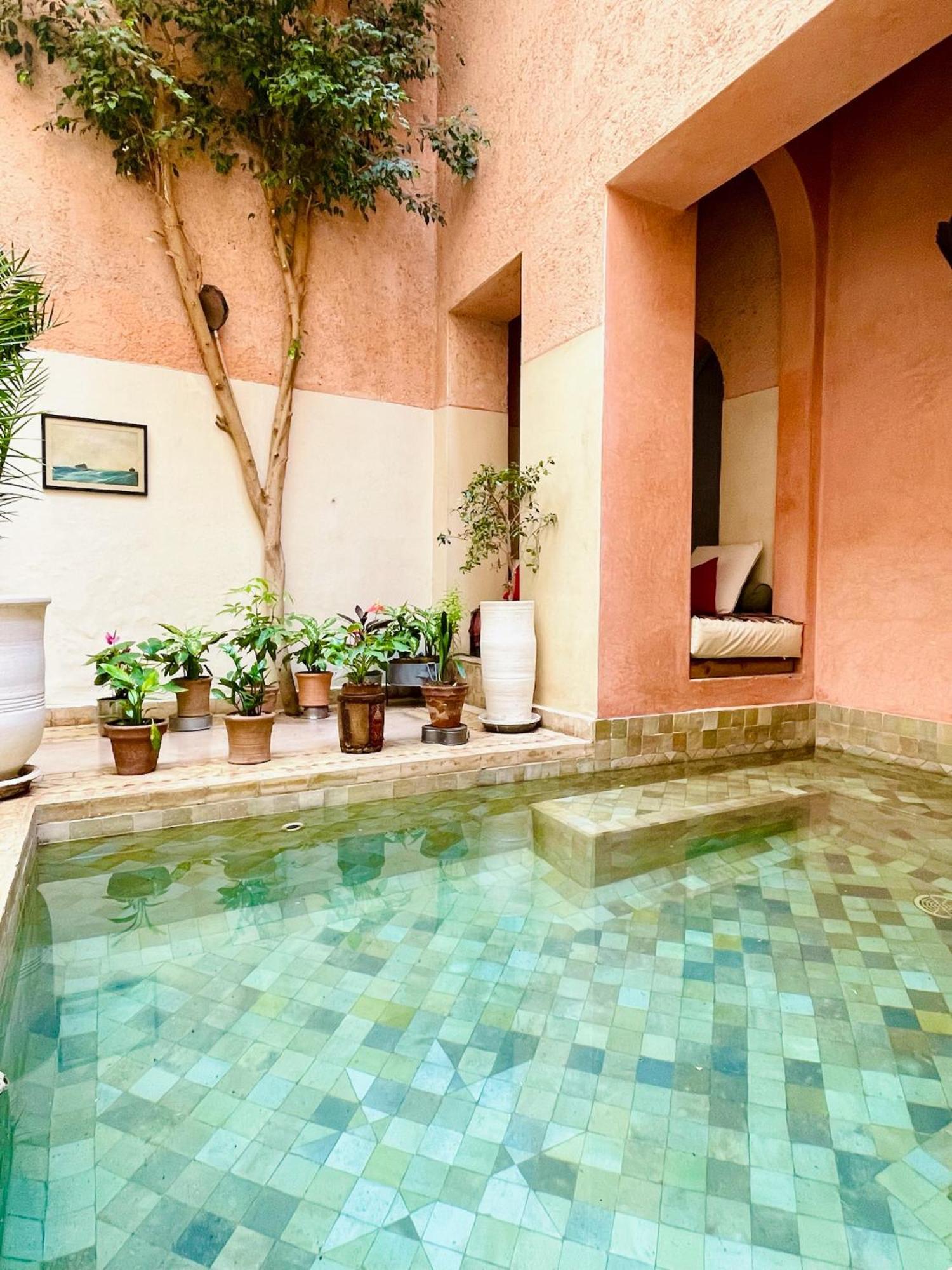 Exclusive And Stylish 4-Bedroom Riad With Plunge Pool Марракеш Экстерьер фото