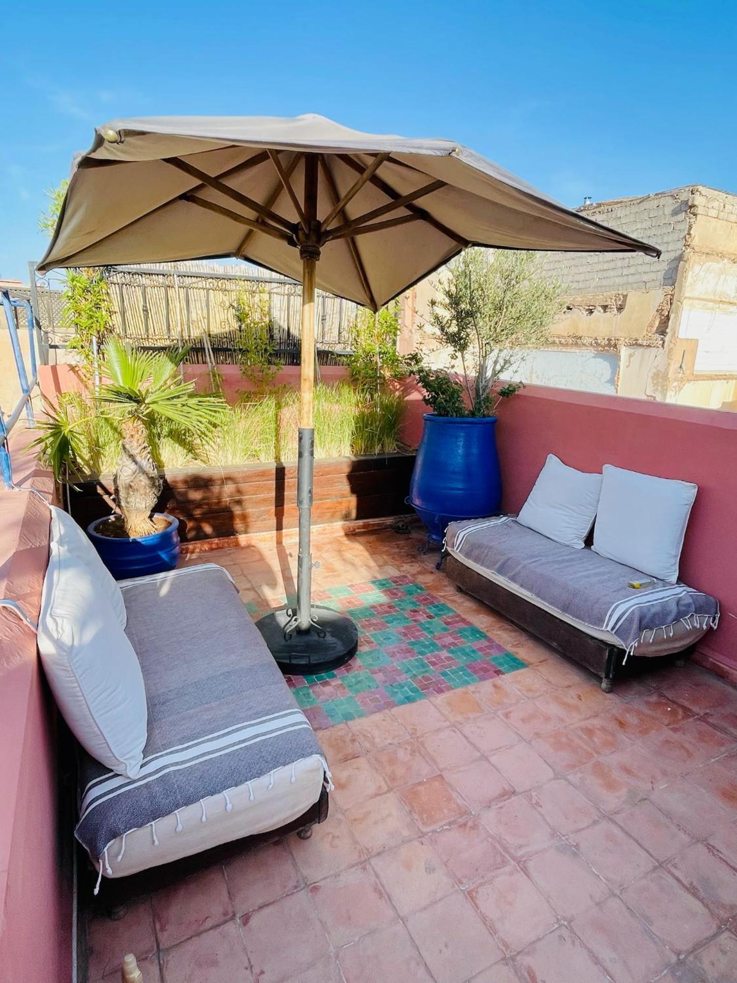 Exclusive And Stylish 4-Bedroom Riad With Plunge Pool Марракеш Экстерьер фото
