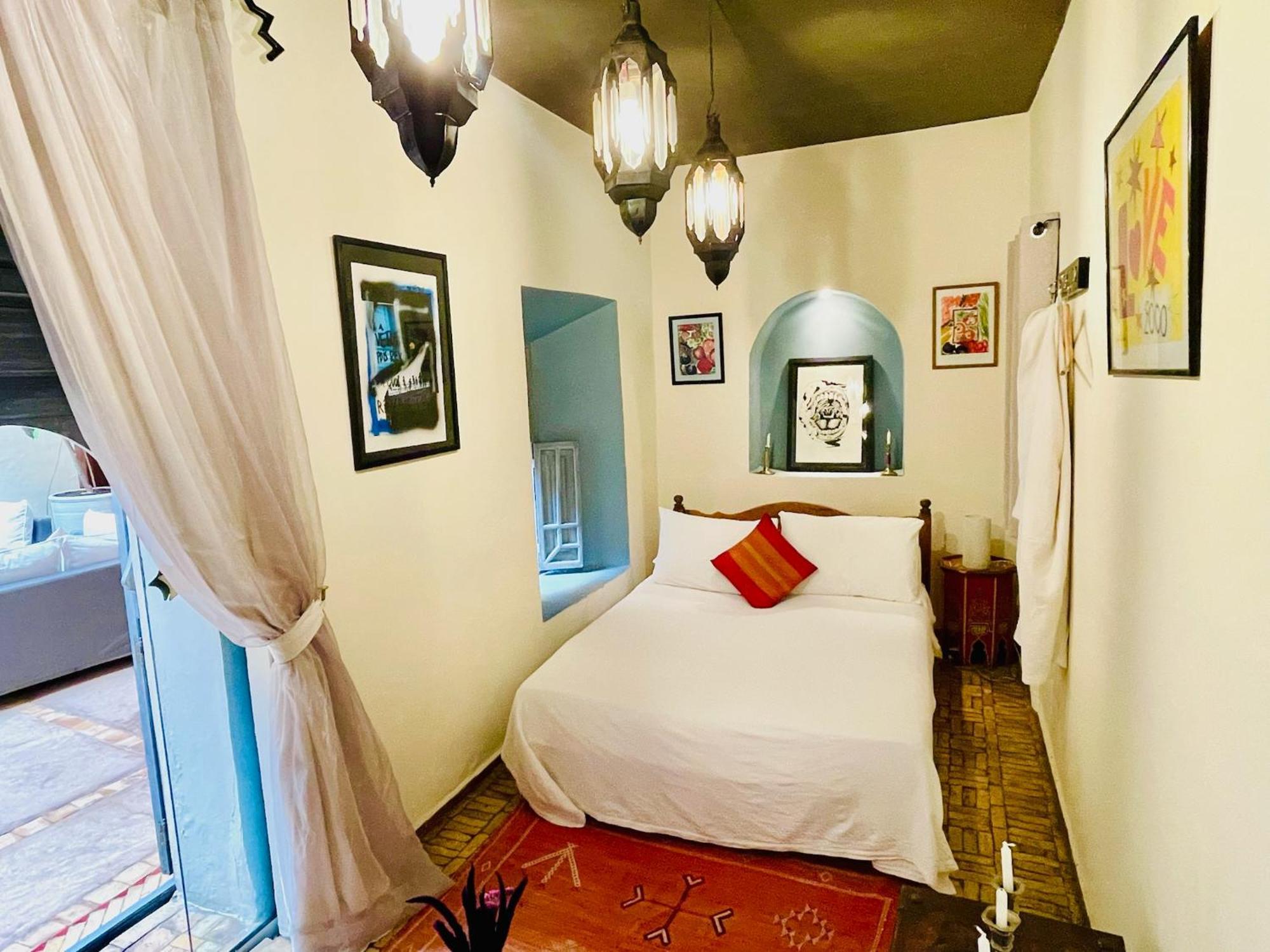 Exclusive And Stylish 4-Bedroom Riad With Plunge Pool Марракеш Экстерьер фото